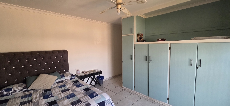 3 Bedroom Property for Sale in Floors Northern Cape